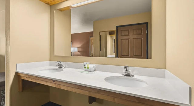Двухместный номер Standard Bitterroot River Inn and Conference Center