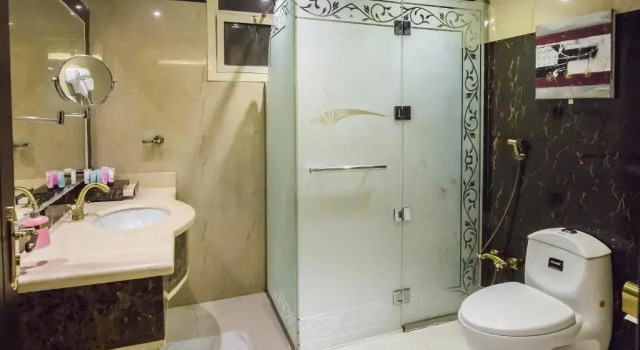 Двухместный номер Rest Night Serviced Apartments- AlHamra