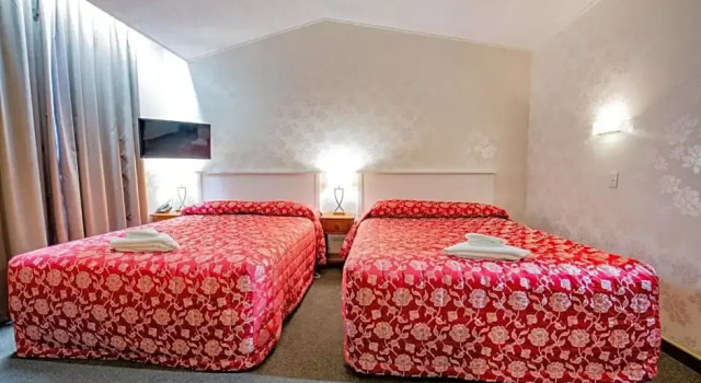 Четырёхместный номер Standard Victoria Railway Hotel