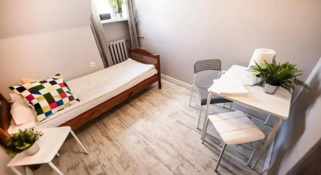 Einzel Zimmer Bi-Pi Hostel