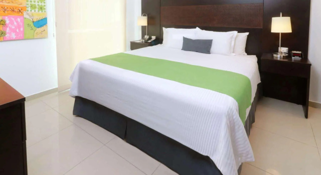 Двухместный номер Standard Courtyard by Marriott Guadalajara Andares