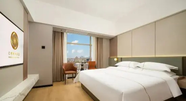Люкс Holiday Inn Huili (Foshan Huili Plaza)