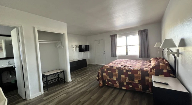 Номер Standard Oak Tree Inn