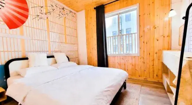 Двухместный люкс с 2 комнатами Old Western-Style Villa Suite Homestay (Shaanxi South Road)