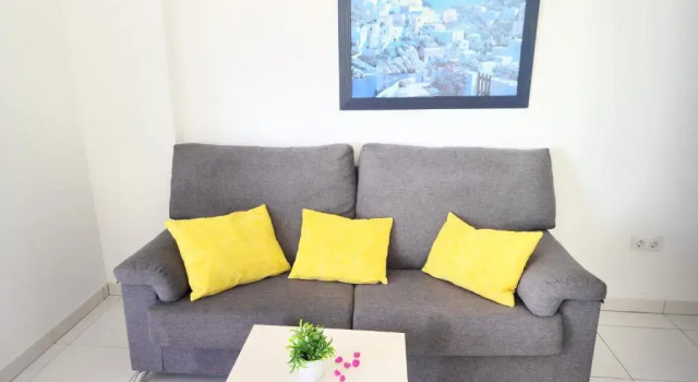 Las Vistas Apartment, Ocean View, 2 Bedrooms & Free Wifi, Book Apartment Hotels in Tenerife with Parking, Parking