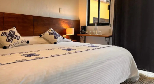 Полулюкс Hotel Ocho Barrios