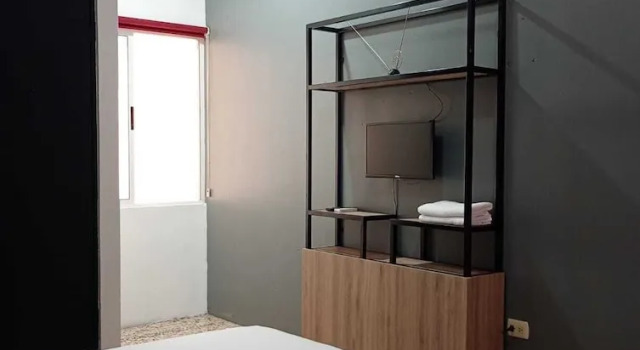 Номер Economy Unidades Privadas con AC-TV-WiFi y Estacionamiento en Centro de MTY