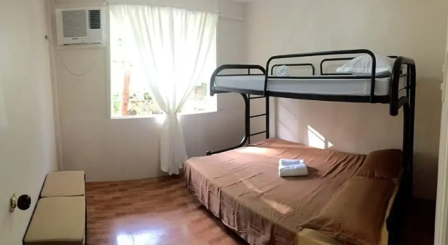 Номер Standard RedDoorz Hostel @ Ragsak Kamp Beach Resort