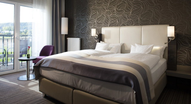 Vital Hotel Rhein Main Therme Wellness Resort & SPA, Prenota Hotel Hotel a Taunus con piscina, Piscina