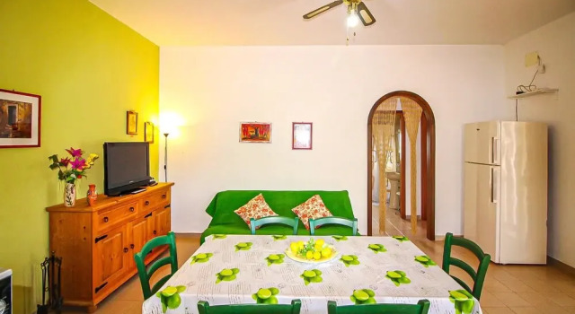 2 Bedroom Stunning Home In Siracusa, Book Hotel Hotels in Sicily with a Pool, Swimming Pool