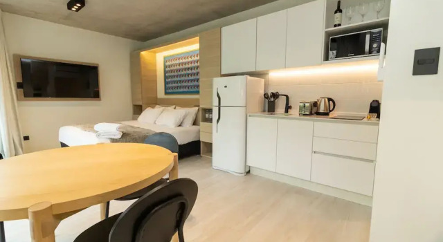Студия Luxe Palermo Smart Suites