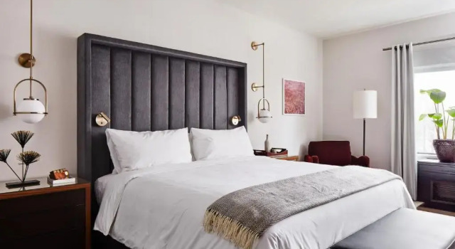 Номер Deluxe The Blake Hotel