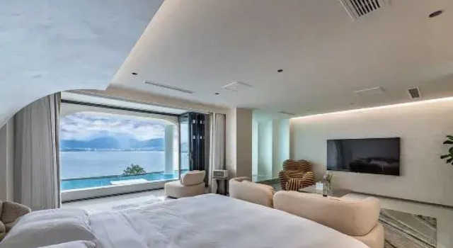 Люкс Dali Hua Xiao Yue Xi Cliff Pool Sea View Hotel (Erhai Branch)