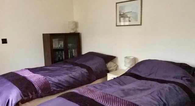 Luxurious very spacious one bedroom flat