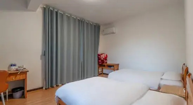 Номер Standard Yifeng Homestay (Tiger Leaping Gorge)
