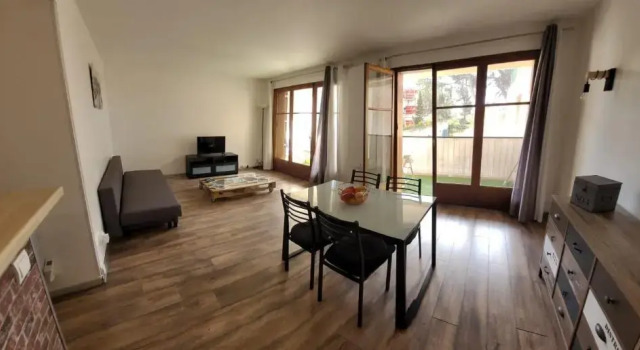 Au Calme, 200m du Centre T2 Avec Balcon Et Parking, Забронировать Апартаменты/квартира Апартаменты Calanques National Park, Апартаменты/квартира