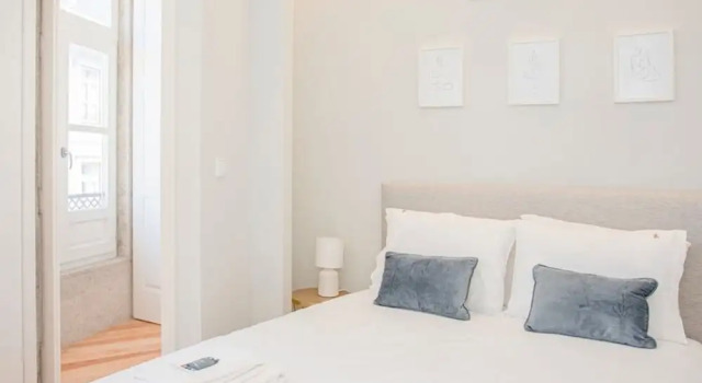 Liiiving in Porto - Aliados Stone Apartment, Забронировать Апартаменты/квартира Порту Регион Порту, рядом с Lapa Metro Station