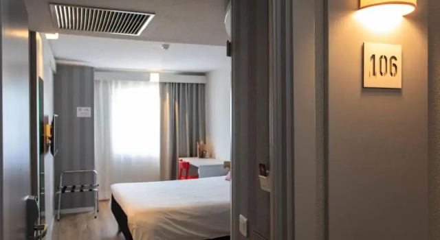 Двухместный номер Standard Ibis Valencia Alfafar