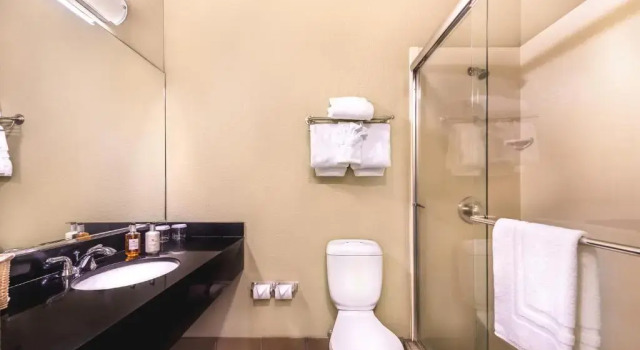 Номер Standard с видом на залив Gaia Hotel & Spa Redding, an Ascend Collection Hotel
