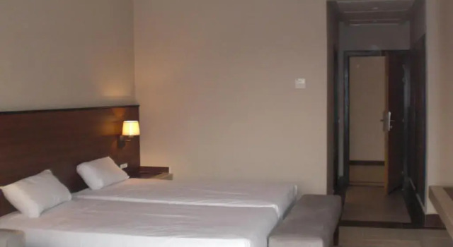 Номер Standard Oasis Palm Hotel