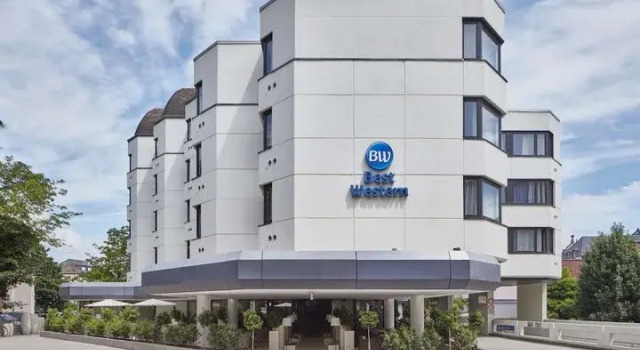 Четырёхместный номер Standard Best Western Hotel Trier City