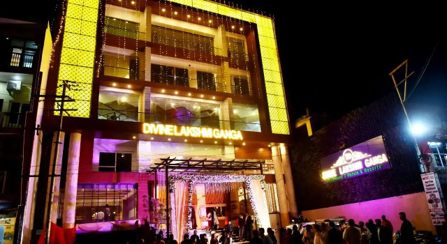 Hotel Divine Lakshmi Ganga, Rezervovat Hotel Rišikéš Uttarakhand