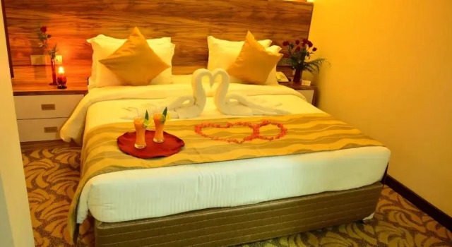 Четырёхместный номер Deluxe Pearl City Hotel