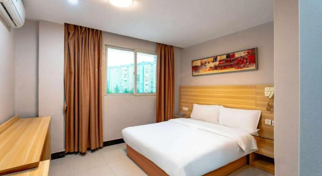 Yuanmeng Business Hotel