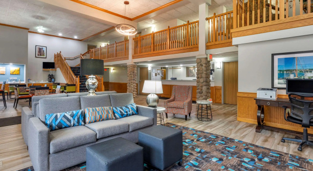 AmericInn Griswold, Varaa Hotelli Hotellit New England uima-altaalla, Uima-allas