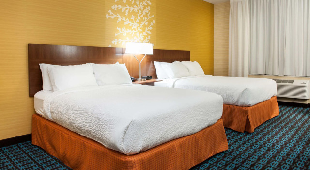 Fairfield Inn & Suites by Marriott Vernon, Buchen Sie Hotel Hotels in British Columbia mit Pool, Schwimmbad