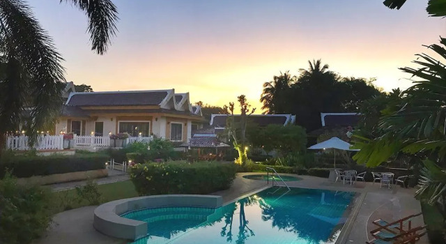 Khao Tao lake and beach villas Hua Hin, Rezervovat Hotel Hotely v Central Thailand s parkováním, Parkování