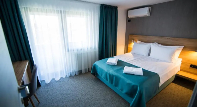 Hotel Subcarpati, Rezerwuj Hotel Curtea De Arges 