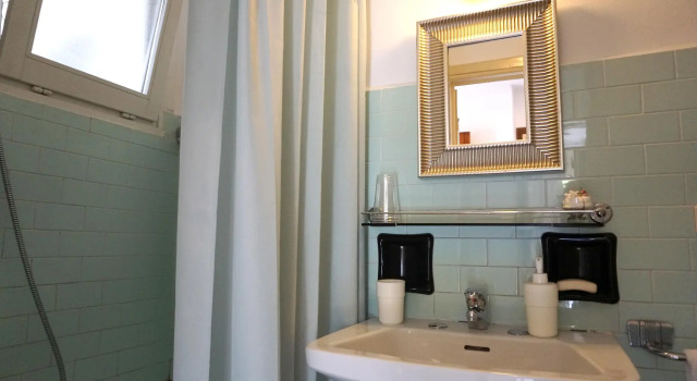 Апартаменты Apartment With Garden and Private Parking