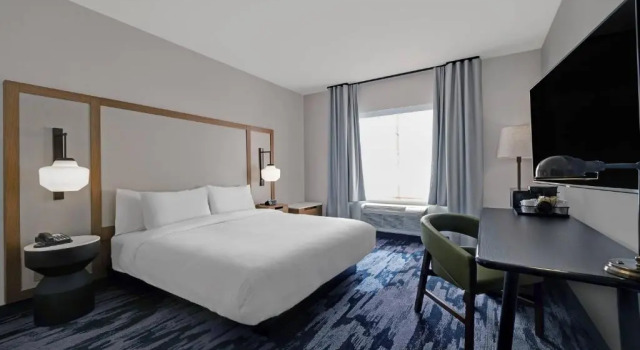 Номер Standard Fairfield Inn & Suites by Marriott Milwaukee Brookfield