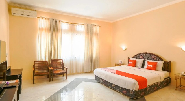 OYO 1732 Edotel Praya Syariah, Book Hotel Praya Lombok