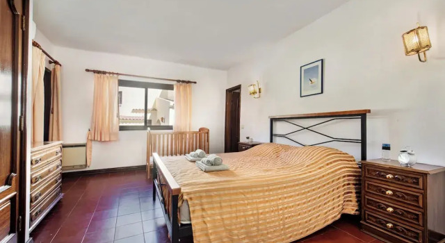 Вилла с 5 комнатами 5 En-Suite Bedrooms, close to centre, free AC WiFi