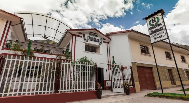 Hotel Los Laureles, Reserva ahora Hotel Calca 