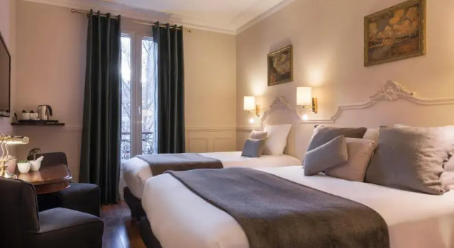 Трёхместный номер Standard Hôtel De La Porte Dorée