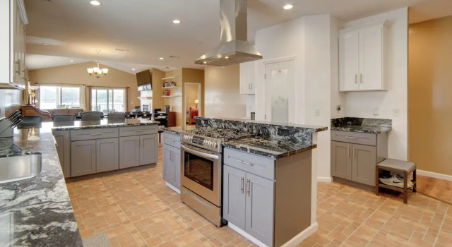 Коттедж с 4 комнатами Clearlake Vacation Rental w/ Nearby Lake Access