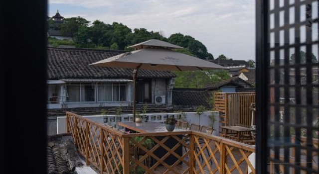 san yi courtyard, Rezerwuj Hotel Shaoxing Zhejiang, w pobliżu Shaoxing Railway Station