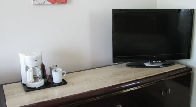 Deluxe Dvoulůžkový s manželskou postelí pokoj Motel de l'Outlet