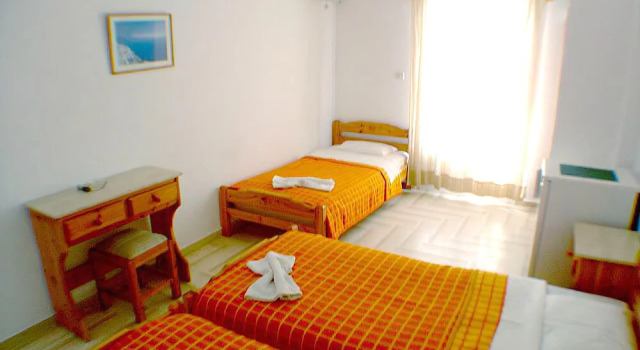 Hotel Marinos