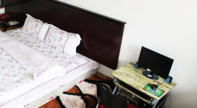 Lijiang Arran Business Hotel, Забронировать Отель Лицзян Юньнань, рядом с Улица Сквер-стрит Древнего города Даянь