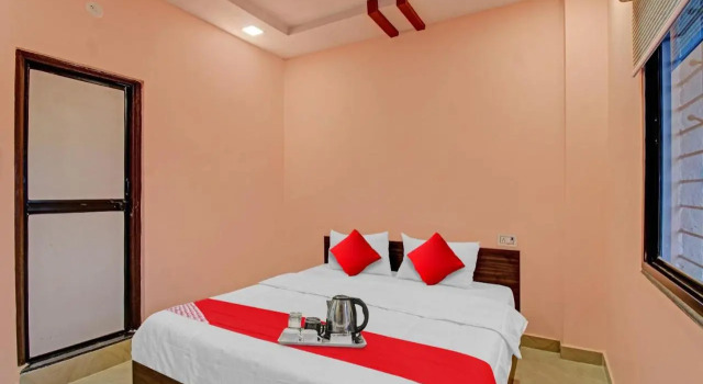 Hotel O Raj, Забронировать Отель Отели штата Махараштры 3 звезды, 3*