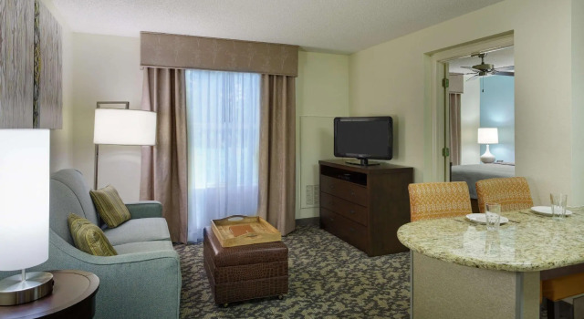 Двухместный люкс Homewood Suites by Hilton Raleigh-Durham Airport at RTP