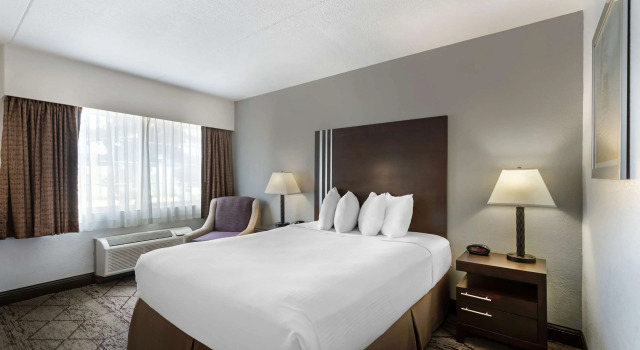 Двухместный номер Standard Best Western Plus Longbranch Hotel & Convention Center