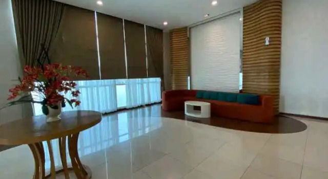 Alluring 1 Bedroom Penthouse Suite @ Green Bay Seaview Condominiums, Prenota Appartamento Hotel a Giacarta con piscina, Piscina