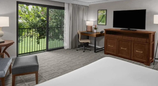 Трёхместный номер Standard Tommy Bahama Miramonte Resort & Spa