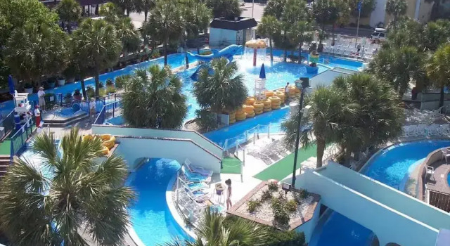 Четырёхместный номер Standard с красивым видом из окна Capital O Sunset Waves Hotel Myrtle Beach Oceanfront