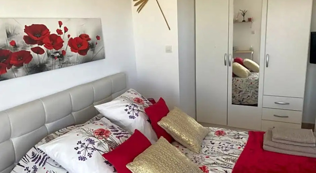 Chambre d'hôtes Les Cigales, Rezerwuj Pensjonat Comps Gard